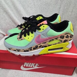 Nike Air Max 90 LX Illusion Green Sunset Pulse